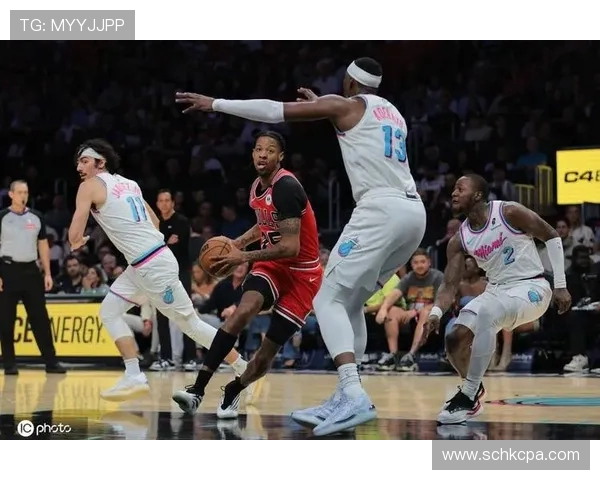 吉迪公牛生涯两次单场15+助攻并列队史第三追平罗斯